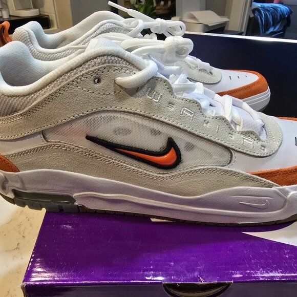 Nike Air Max Ishod Wair Mens SB Summit White & Orange Skate Shoe SZ 10 MENS NEW - Picture 6 of 14
